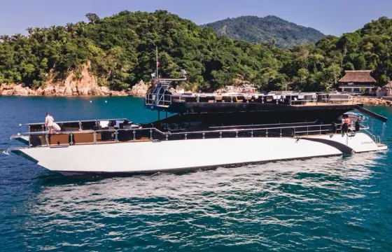 Luxury Mega Yacht 100' - The most impressive yacht in the bay of Puerto Vallarta