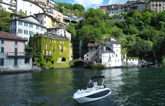 Lake Como: 1-hour boat rental without a license