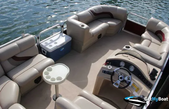 Brand New 24ft Pontoon Boat for Scenic Adventures in Aventura