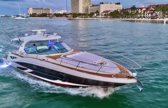 FLAWLESS 46ft - Sea Ray Sundaner