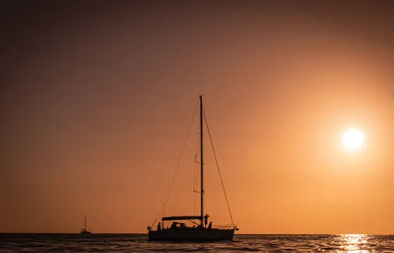 Sunset Boat Trip Maderia Funchal – Private Yacht with Snacks & Drinks
