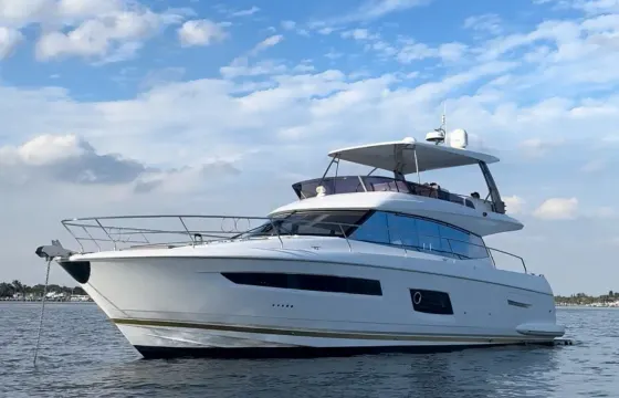Prestige Yacht | Your Yacht Awaits