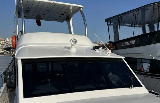 39ft Premium Bosphorus Yacht Charters in Istanbul