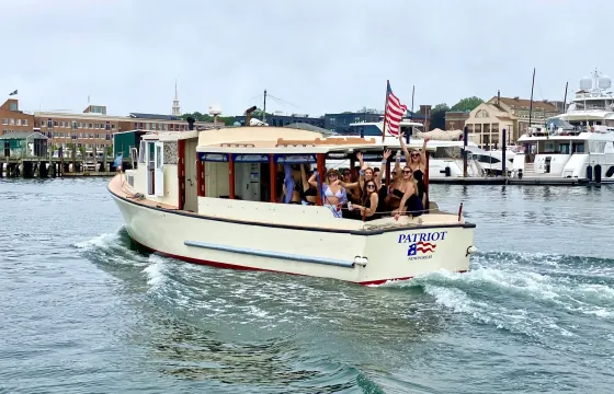 36' Classic Carolina Classic Boat Rental In Newport, Rhode Island