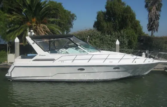 40ft Express Cruiser Yacht for Toronto Tours and Party! WEEKDAY SPECIALS