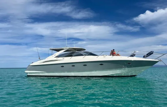 50’ Sunseeker Yacht to Visits Balandra and Espiritu Santo