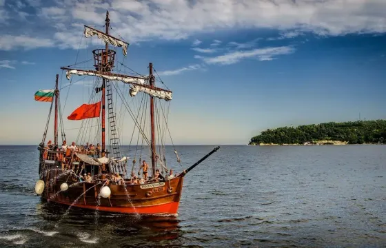 Pirate Ship Tour in Varna coast