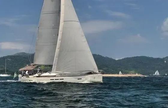 Jeanneau 51 Sailing Yacht Charter in Angra dos Reis e Paraty