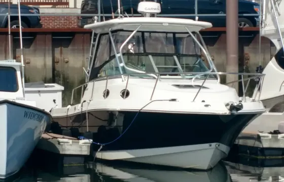 Robalo 31ft Express - Cruising Fun in Boston and Outer Islands