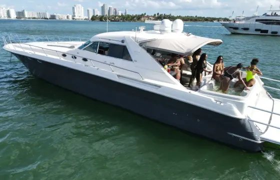 75’Incredible Jacuzzi Charter in Miami