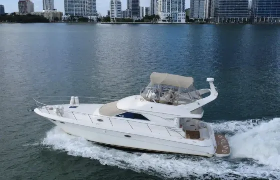 Cruise with our 45ft Sea Ray Flybridge Motor Yacht In Miami