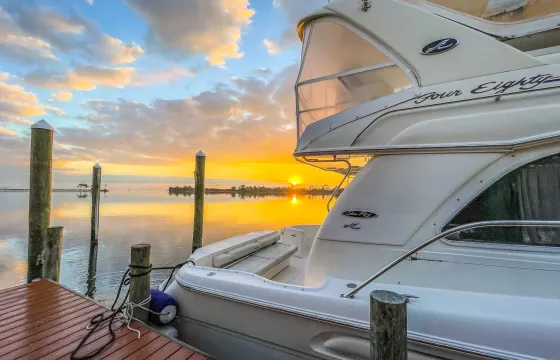 Luxury Private Charter 48' SeaRay Sedan Bridge (Mila Yenin) in Pensacola, Fl