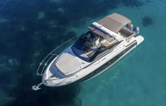 Jeanneau Leader 30 – Palma-Stylish Premium Sport Cruiser for Unforgettable days