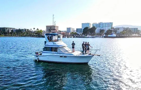 Good Times in Los Angeles Aboard Carver 36ft Yacht!