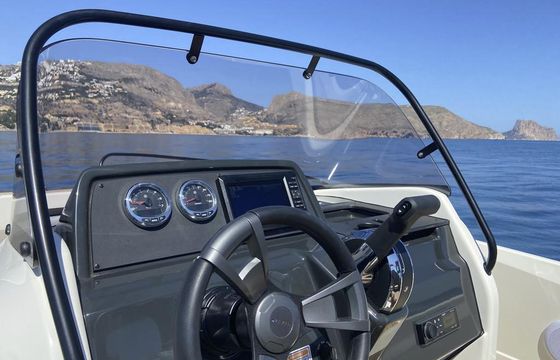 Quicksilver 605 Open Powerboat in Altea