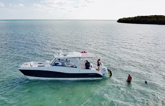 Captain Lew Luxury 32’ WorldCat Multi Activity Charter Up To 6 Passengers