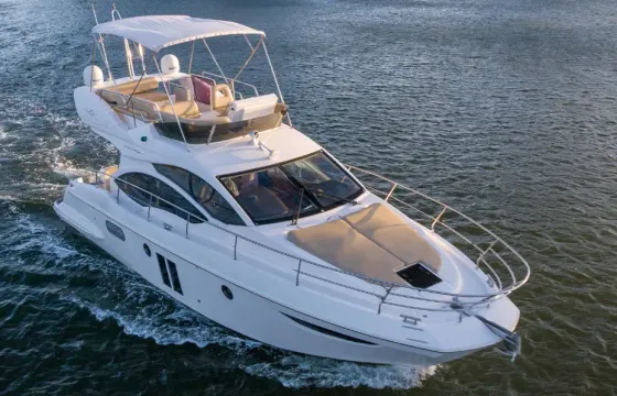 Azimut Yacht | 10 People | $800hr