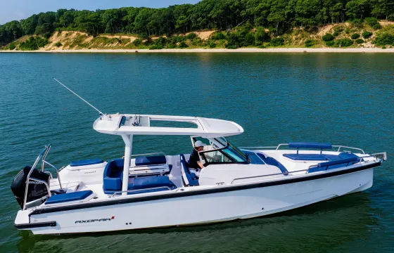 31' 2025 Axopar Sun Top Boat Rental in Delray Beach, Florida