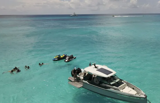 Discover Miami like Never Before | Saxdor 320 |