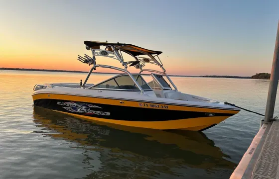WakeBoat Super Air Nautique - Water Sports Package - **Norris Lake only**