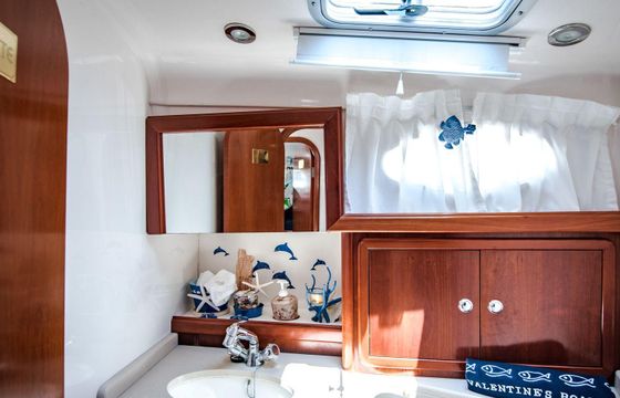 Amalfi Coast Boat Ride and Snorkeling in Positano, Italy