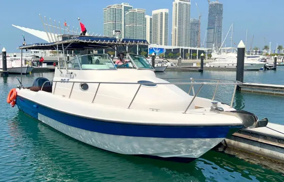 33ft boat rental in Dubai Marina – ideal for up to 8 guest