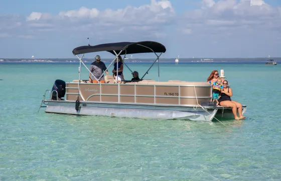 Sunny Day Sun Tracker 22' Pontoon in Fort Walton Beach, Florida - Capacity 10