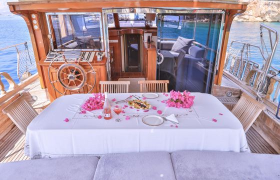 Gulet Charter in Turkey with Crew