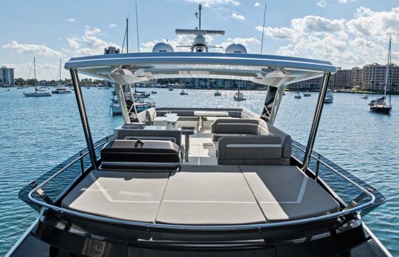 70ft Galeon Yacht for 13 people in Miami