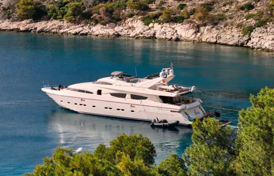 DIVINE-Spectacular 100ft Posillipo Technema Motor Yacht