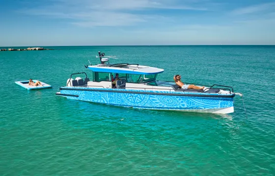 Axopar Suntop Motor Yacht in Clearwater - 600 hp | Can fit large groups