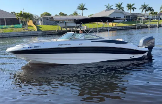 26' Southwind SD - Bowrider in Cape Coral FL up to 11 passengers