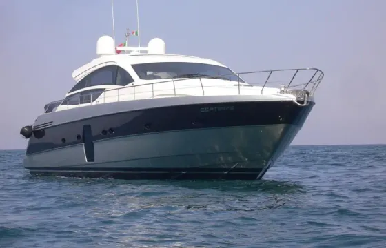 Pershing 64 Deluxe Power Mega Yacht Charter in Portimão, Faro