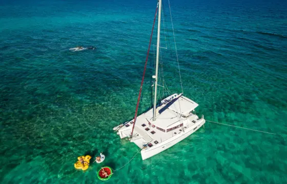 42’ Lagoon Catamaran Cancun: Exclusive Playa Norte & Snorkeling Experience