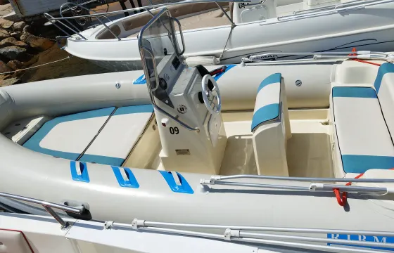 Ribmarine 570 Whit fresh water