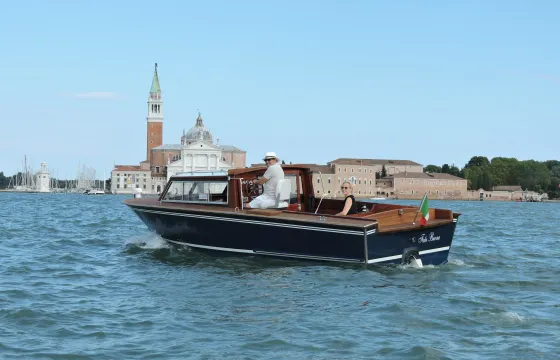 Private  Tour (4-7 Hours) in Venetian lagoon