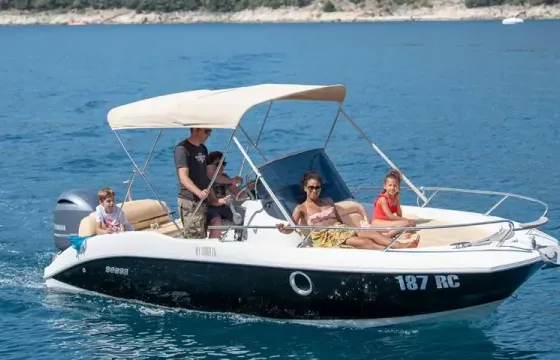Sessa Key Largo Speedboat for Rent in Rabac, Croatia