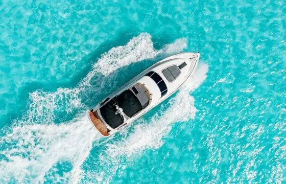 Fairline 68ft Luxury Yacht in Cancun up to 20 Guests