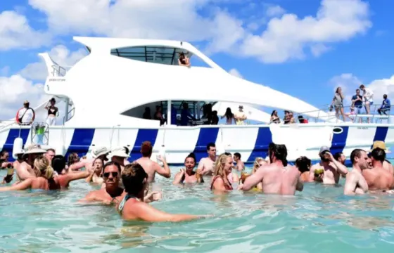Punta Cana Booze Cruise Experience  Snorkeling • Sandbar • Music • Drinks 🍹