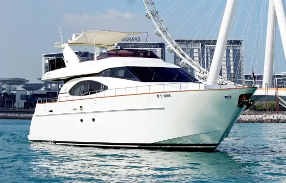 Luxury Azimut 88ft with Jazcuzzi in Dubai