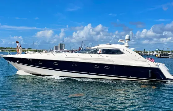 🔥20% off June - 67' Sunseeker Predator Luxury with "CAPTAIN + STEWARDESS " 🔥