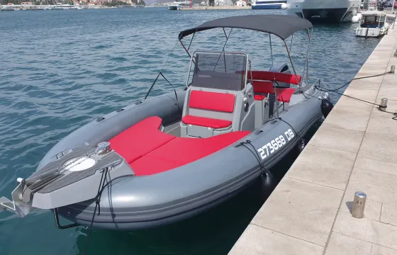 RIB Marlin 790 Pro Dynamic 2022 in Dubrovnik