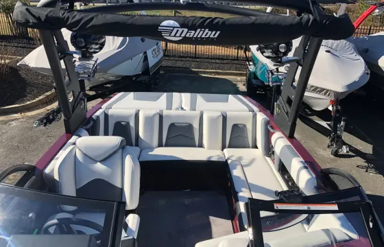 2022 Malibu MLX 21 Wakeboat Rental in Hendersonville