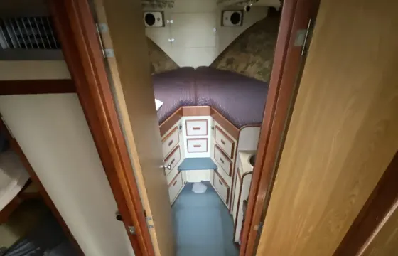 Charter 38' Bertram Motor Yacht for Fishing Trips and Booze Cruise - 6 People