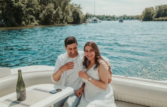 **VIP** 60-Minute Champagne Cruise on a Yacht (Private Tour)