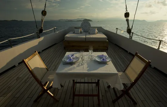 Romantic Phinisi for 2 Guests in Indonesia