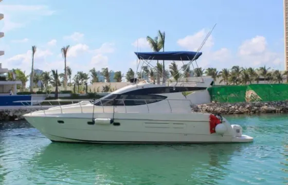 40' Azimut Motor Yacht in Cancún - Economic and comfortable