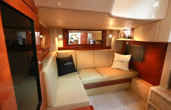 Deluxe- 40ft Sea Ray Sundancer Motor Yacht- Cozumel Mexico