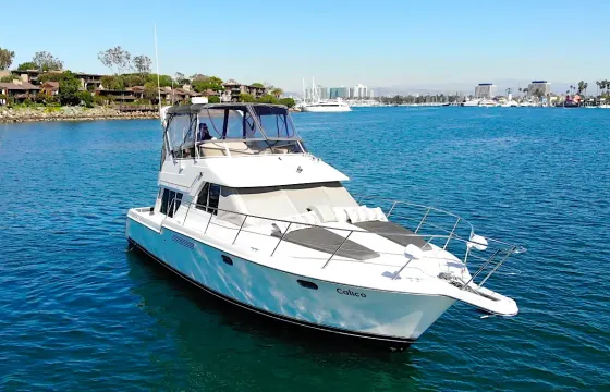 Spacious Modern 40ft Luxury Power Yacht in Marina del Rey, Los Angeles
