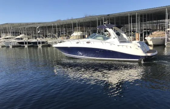 2004 Sea Ray 340 Sundancer with CG approved twenty five ton Master Captain